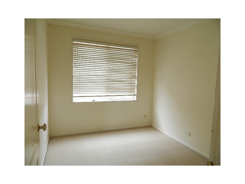 Fairfield East NSW 2165