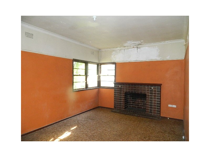 42 NORTH ST, Fairfield NSW 2165