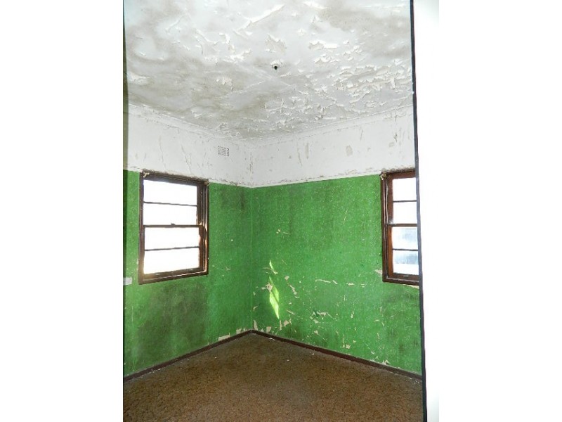 42 NORTH ST, Fairfield NSW 2165