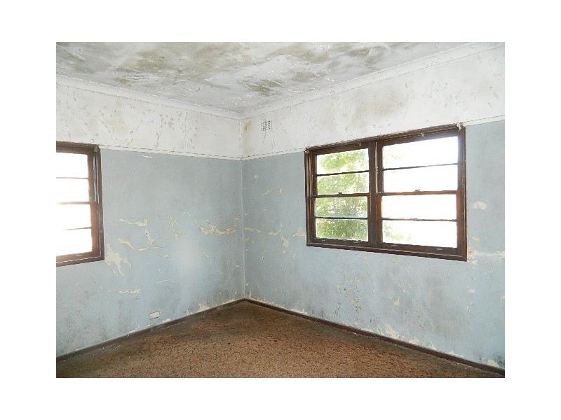 42 NORTH ST, Fairfield NSW 2165