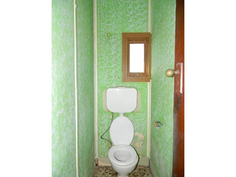 42 NORTH ST, Fairfield NSW 2165