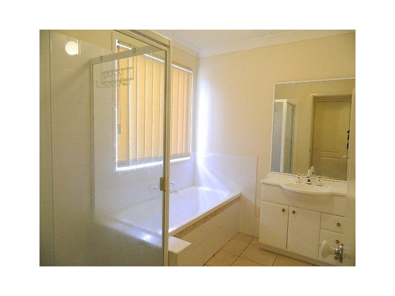 Fairfield East NSW 2165