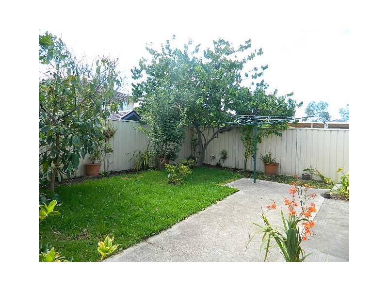 Fairfield East NSW 2165