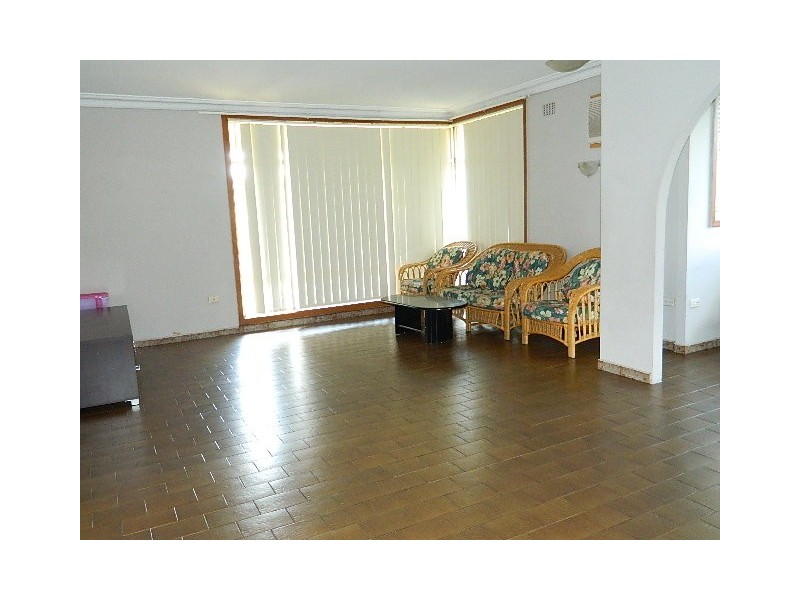 Fairfield NSW 2165