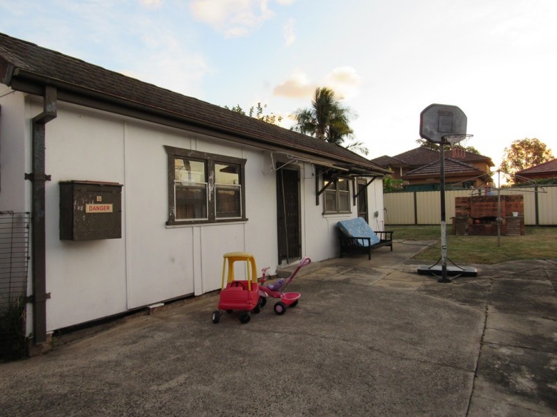 Cabramatta West NSW 2166