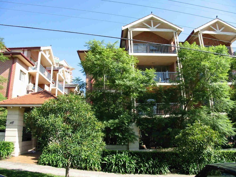 8/18 Northcote Street, St Leonards NSW 2065