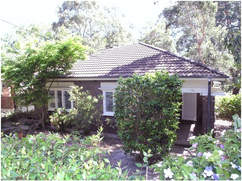 18 Lone Pine Avenue, Chatswood NSW 2067