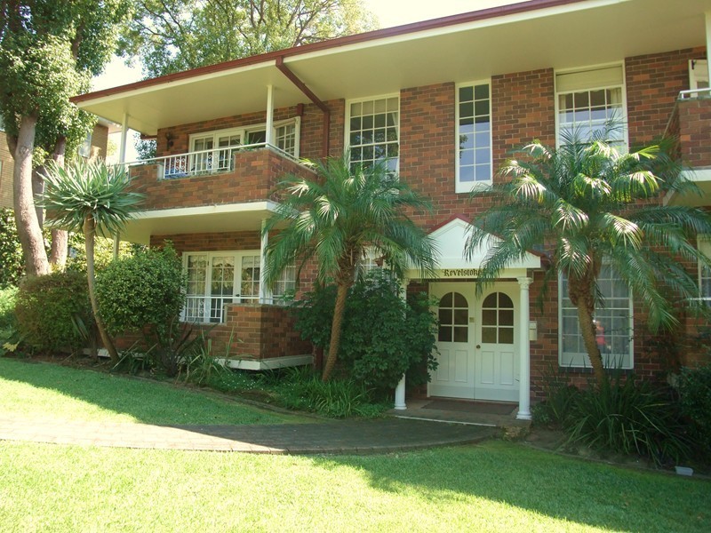 2/10 Victoria Street, Roseville NSW 2069