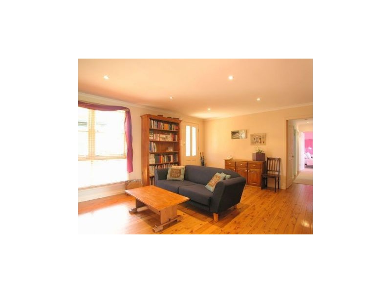 2A KAREELA ROAD, Chatswood NSW 2067