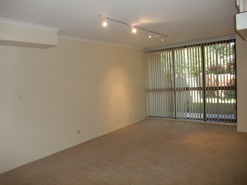 5/19 BIRDWOOD AVENUE, Lane Cove NSW 2066