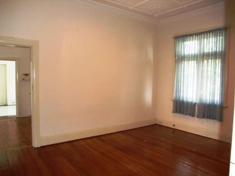 12 MANN STREET, Chatswood NSW 2067