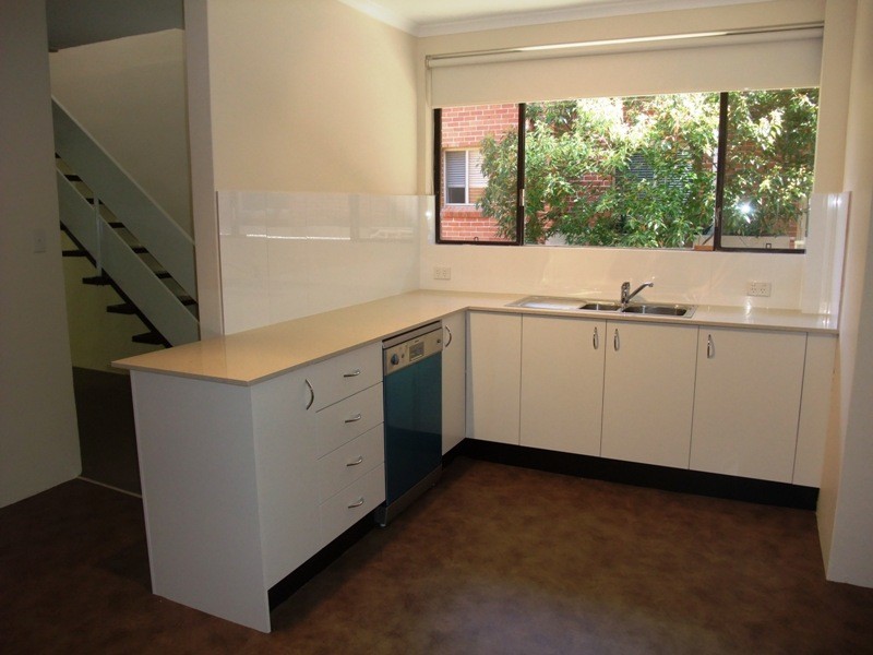 1/19 BIRDWOOD AVENUE, Lane Cove NSW 2066