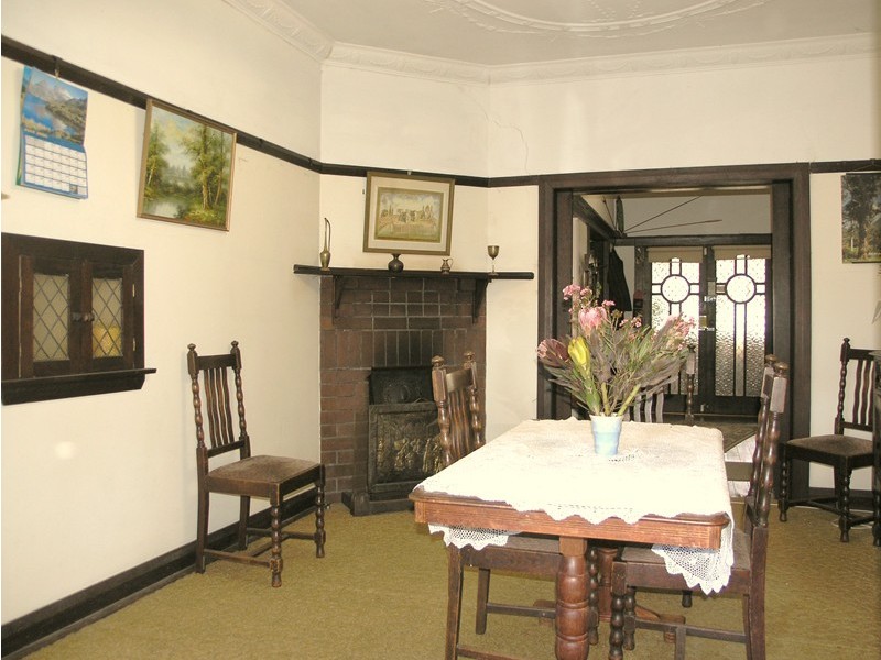 33 Centennial Avenue, Chatswood NSW 2067