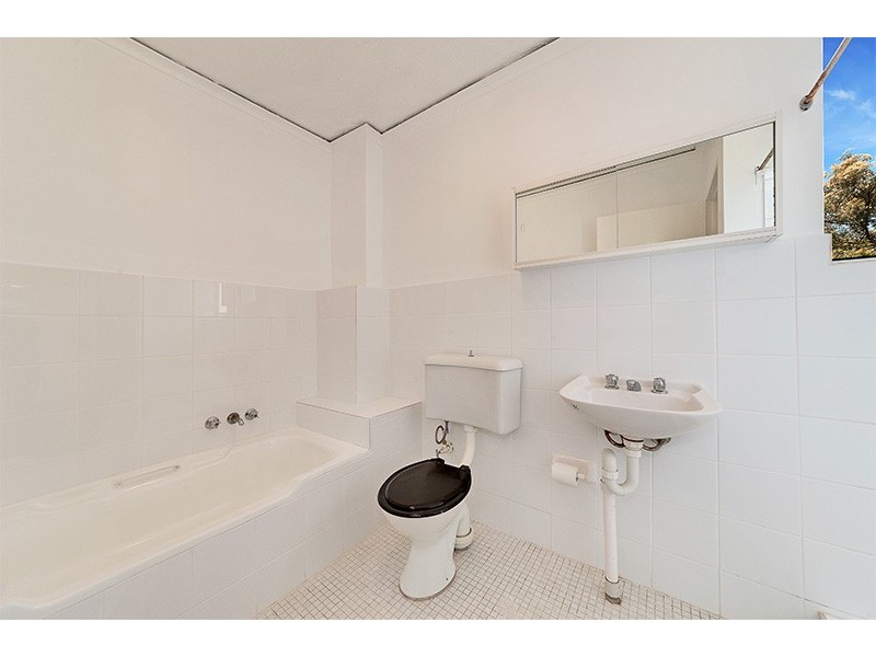 12/4-6 Lynvale Close, Lane Cove NSW 2066