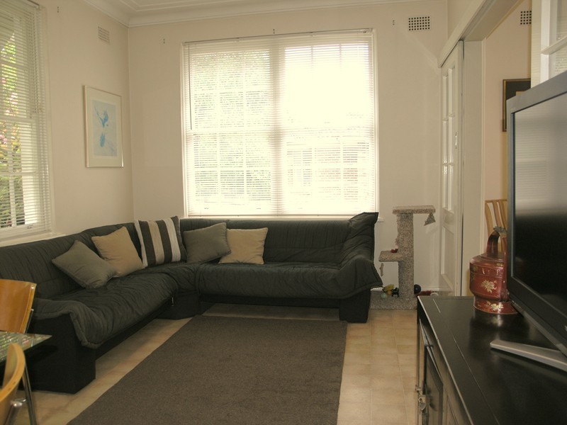 25 Lancaster Avenue, St Ives NSW 2075