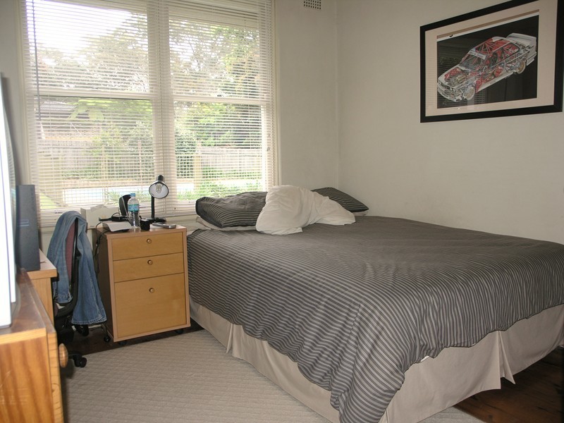 25 Lancaster Avenue, St Ives NSW 2075