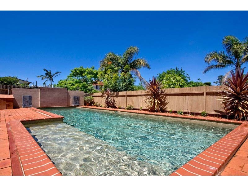 79 Consul Road North, Narraweena NSW 2099