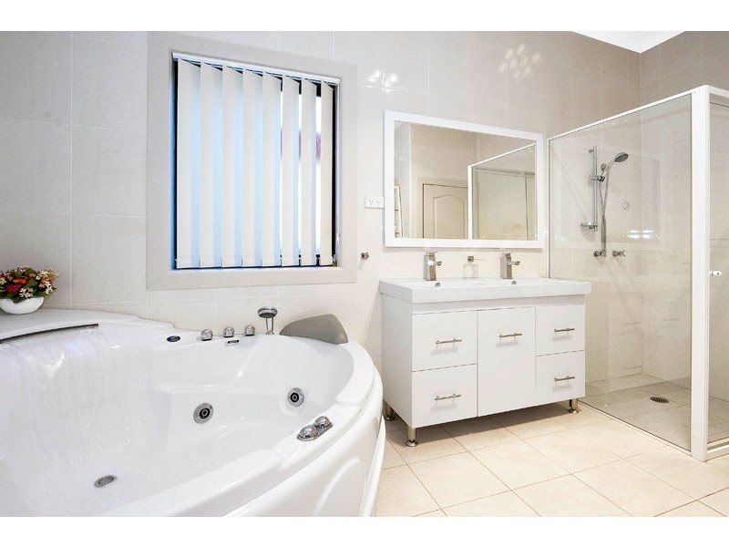 79 Consul Road North, Narraweena NSW 2099