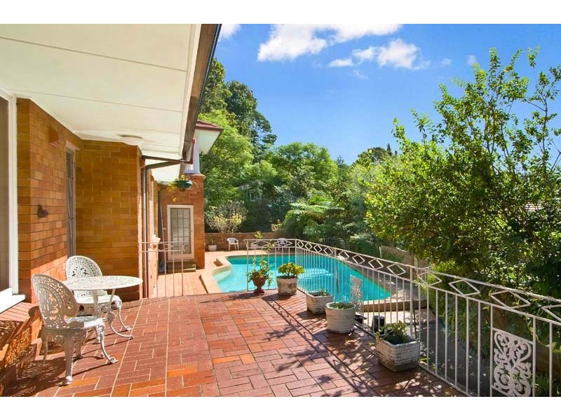 33 Allard Avenue, Roseville Chase NSW 2069