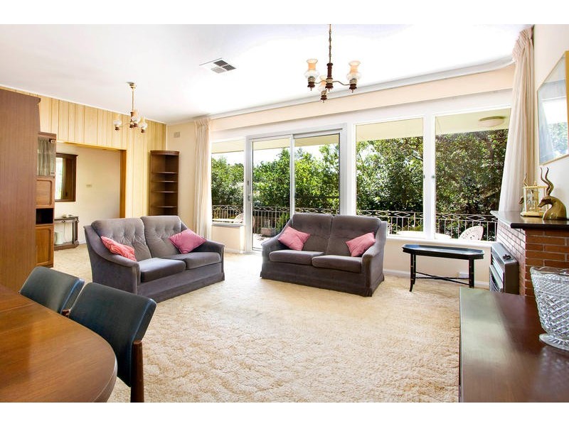 33 Allard Avenue, Roseville Chase NSW 2069