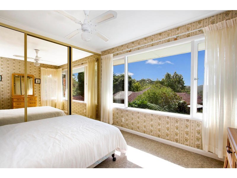 33 Allard Avenue, Roseville Chase NSW 2069