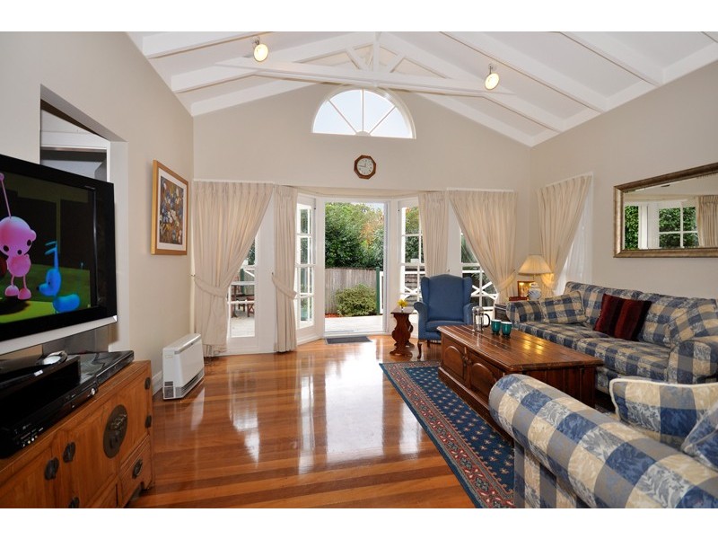 5 Wyvern Avenue, Roseville NSW 2069