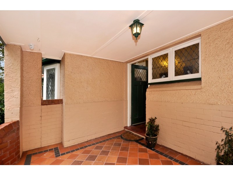 5 Wyvern Avenue, Roseville NSW 2069