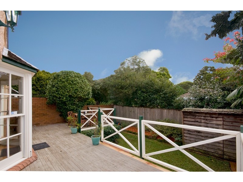 5 Wyvern Avenue, Roseville NSW 2069