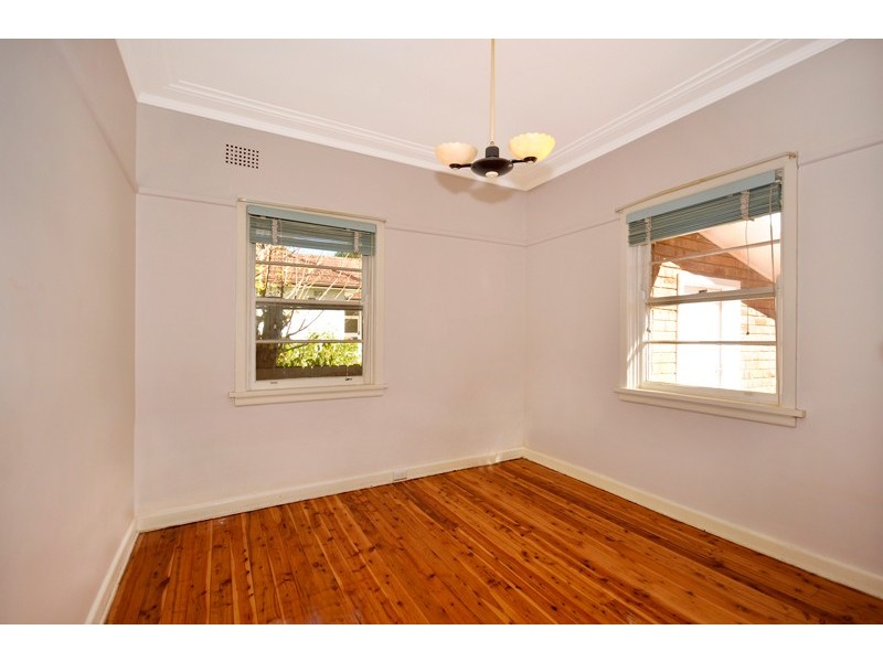 62 Fairlawn Avenue, Turramurra NSW 2074