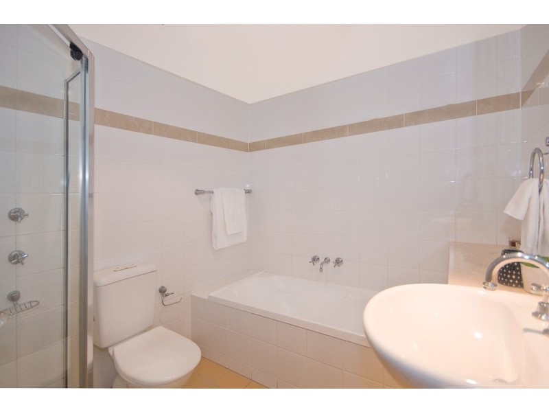 1001/2A Help Street, Chatswood NSW 2067