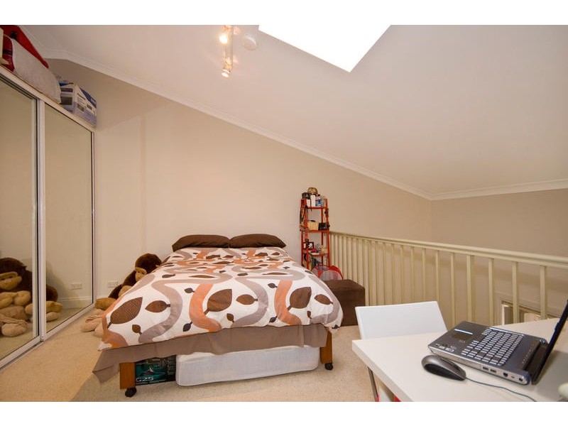 18/5 Help Street, Chatswood NSW 2067