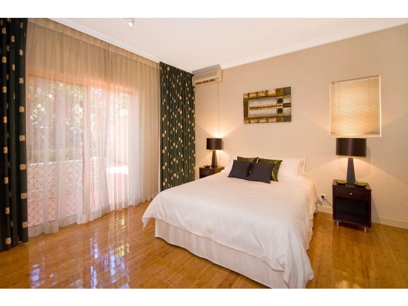 9 Orchard Road, Chatswood NSW 2067