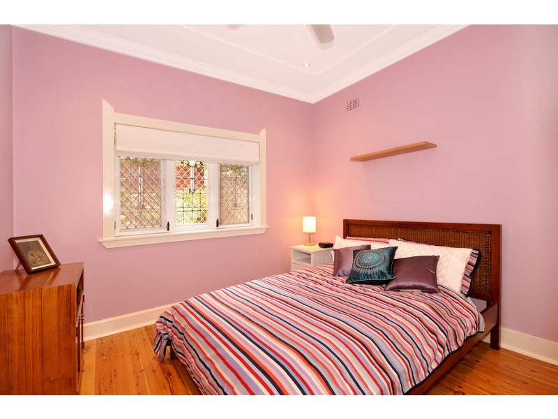 18 Lone Pine Avenue, Chatswood NSW 2067