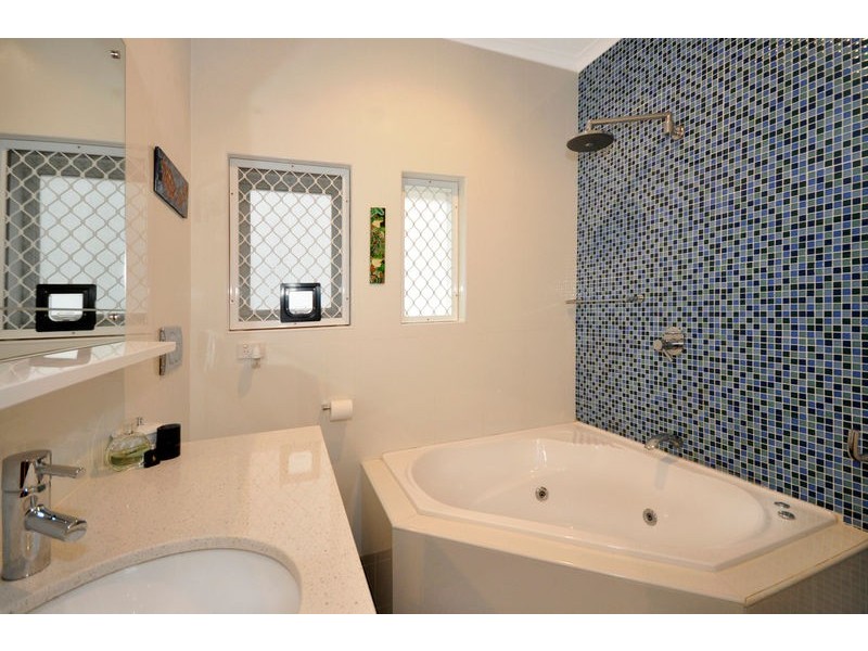 18 Lone Pine Avenue, Chatswood NSW 2067