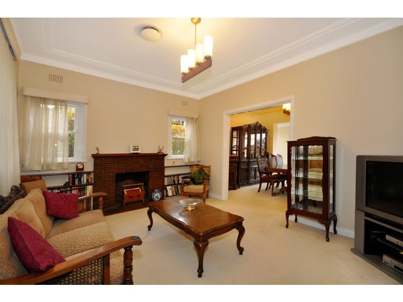 27 Colwell Crescent, Chatswood NSW 2067