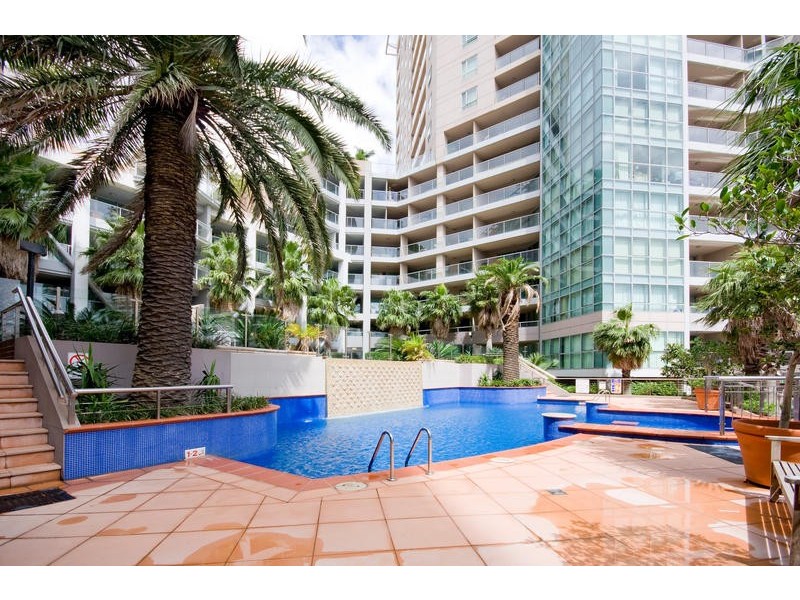 720/2B Help STREET, Chatswood NSW 2067