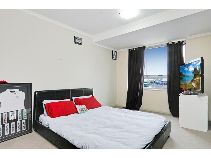 1009/2a Help Street, Chatswood NSW 2067