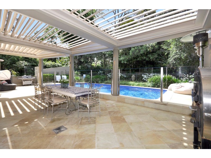 6 Lawson Parade, St Ives NSW 2075