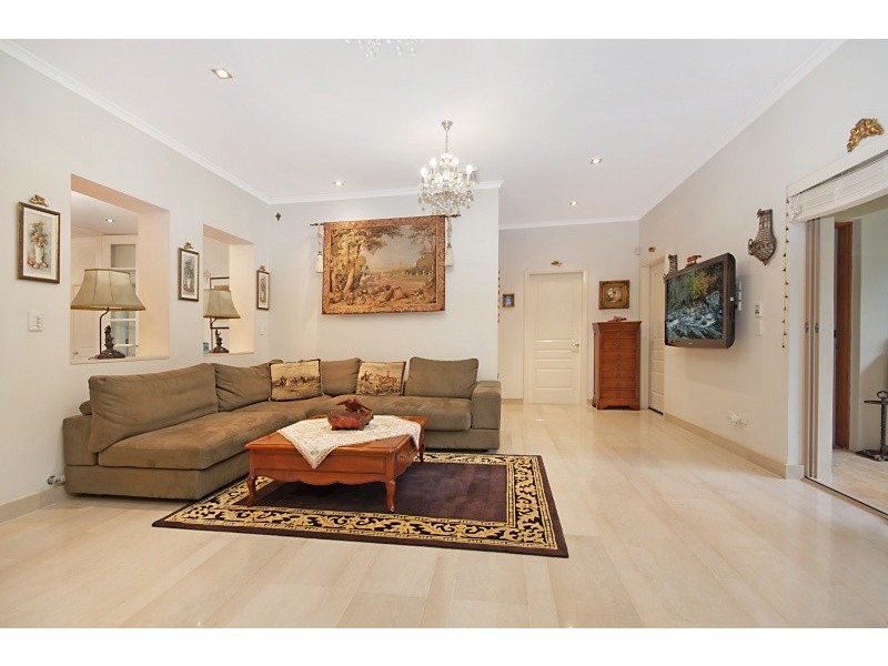 6 Dellwood Street, Chatswood NSW 2067