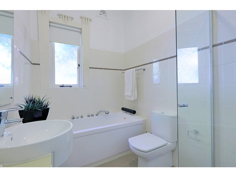 2 James Street, Chatswood NSW 2067