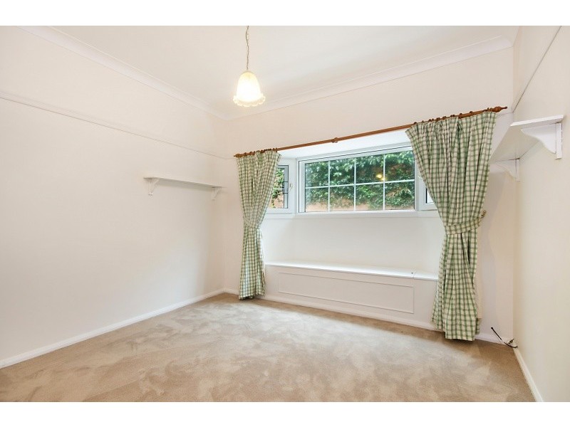 1A Bloomsbury Avenue, Pymble NSW 2073