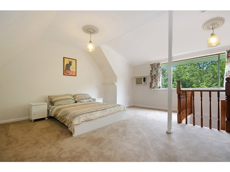1A Bloomsbury Avenue, Pymble NSW 2073