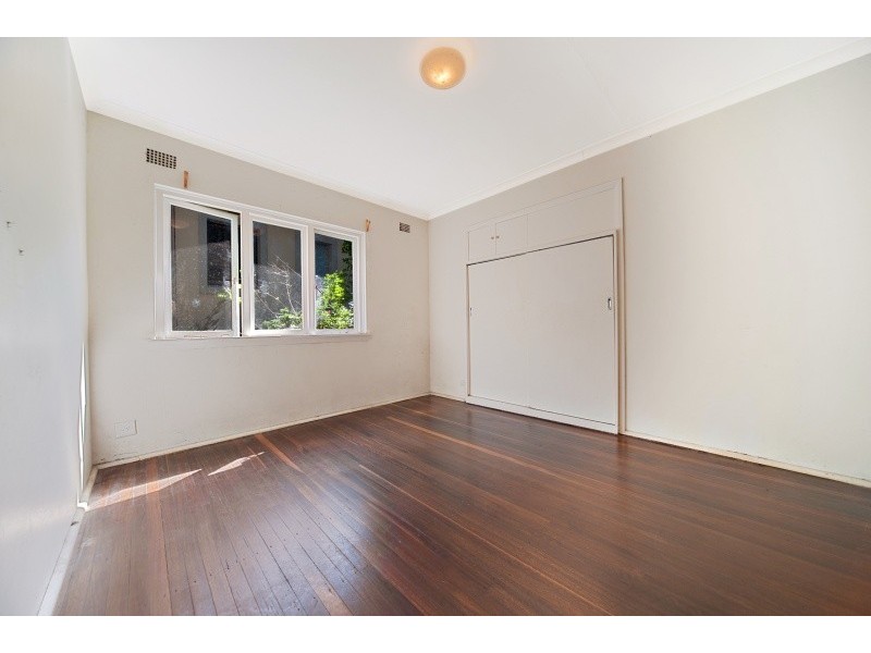 5 Glen Road, Roseville NSW 2069