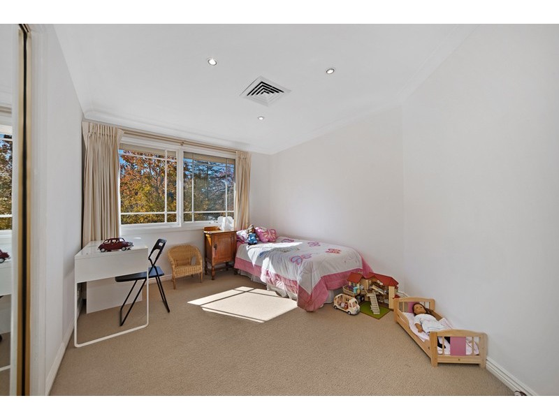 49 Lawson Parade, St Ives NSW 2075