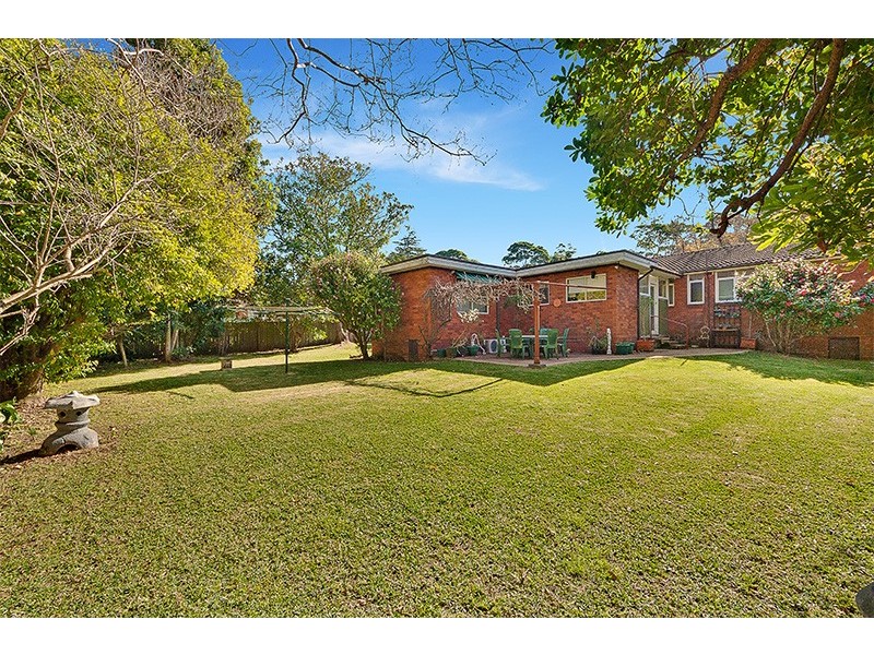 70 Woodbury Road, St Ives NSW 2075