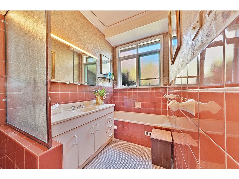 70 Woodbury Road, St Ives NSW 2075