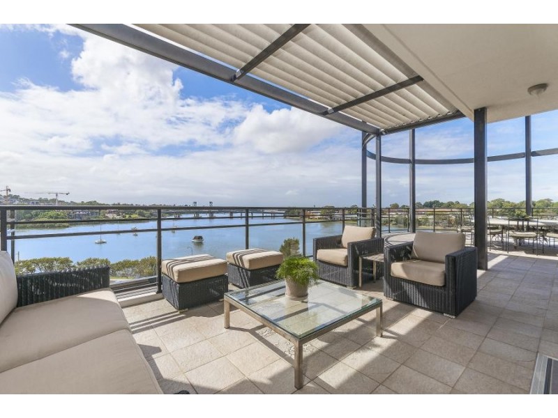 9/2 Bay Drive, Meadowbank NSW 2114