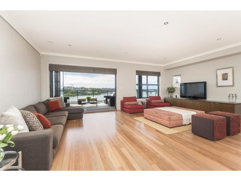 9/2 Bay Drive, Meadowbank NSW 2114