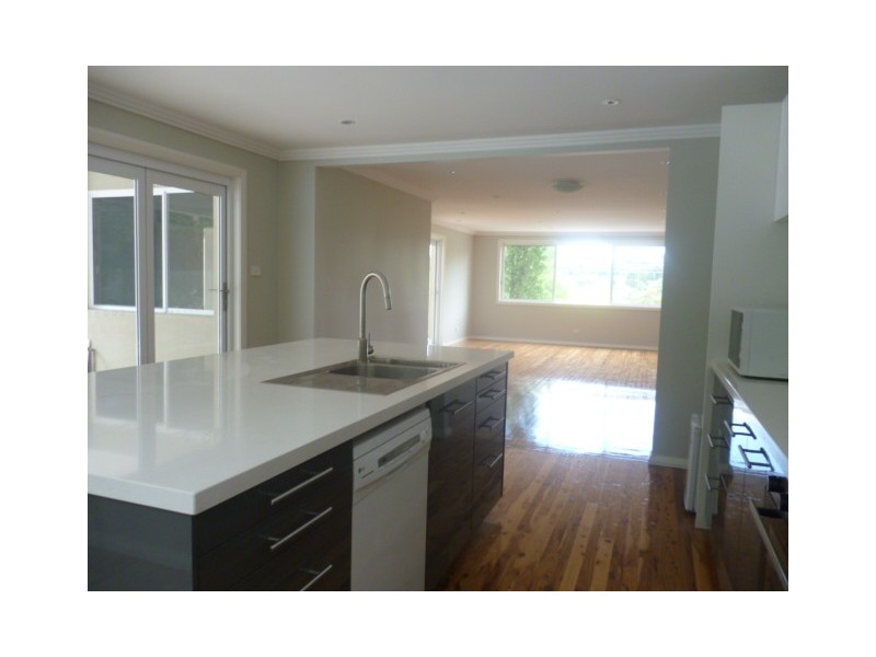 106 DEEPWATER ROAD, Castle Cove NSW 2069