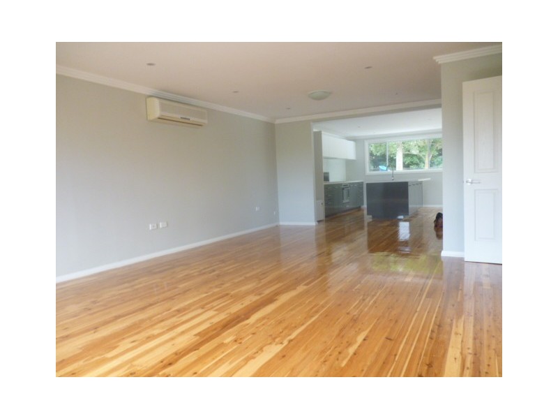 106 DEEPWATER ROAD, Castle Cove NSW 2069